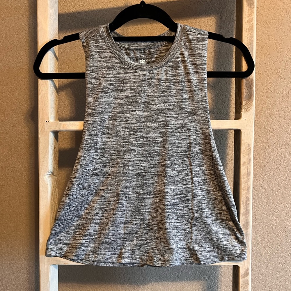 Born Primitive Elevate Crop Tank Sz. Medium
